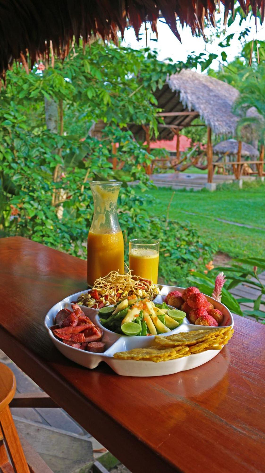 Manish Hotel Ecologico Pucallpa Esterno foto